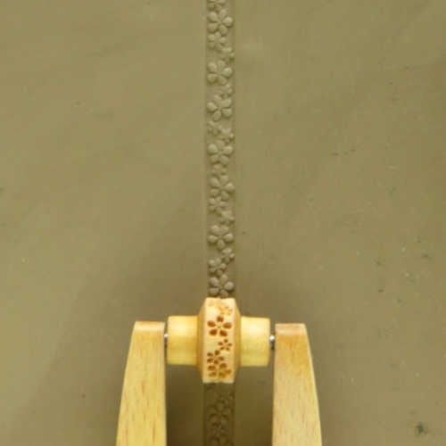 MINI ROLLER 5 MM - DEBOSSED FLOWER PATTERN