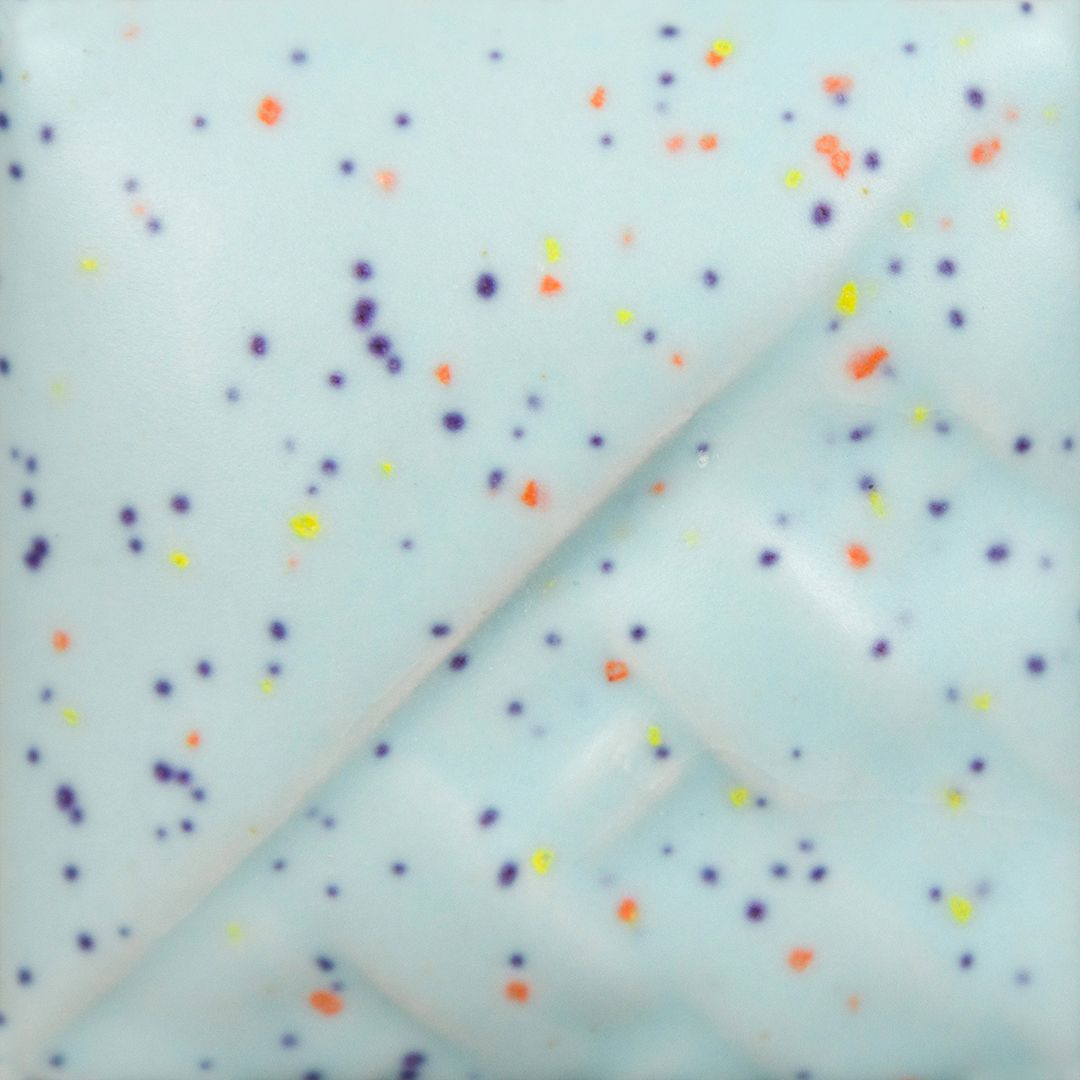 SW232P - Baby Blue Speck - Pint