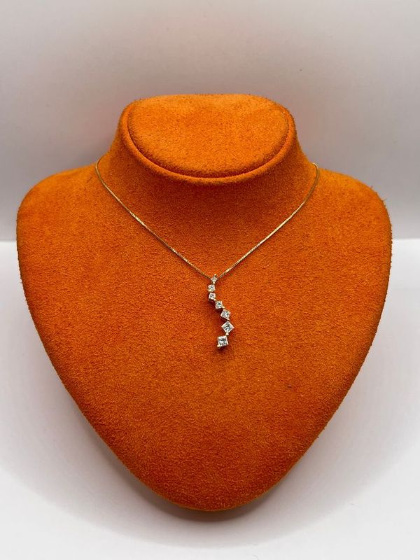 14K Yellow Gold Necklace with Diamonds