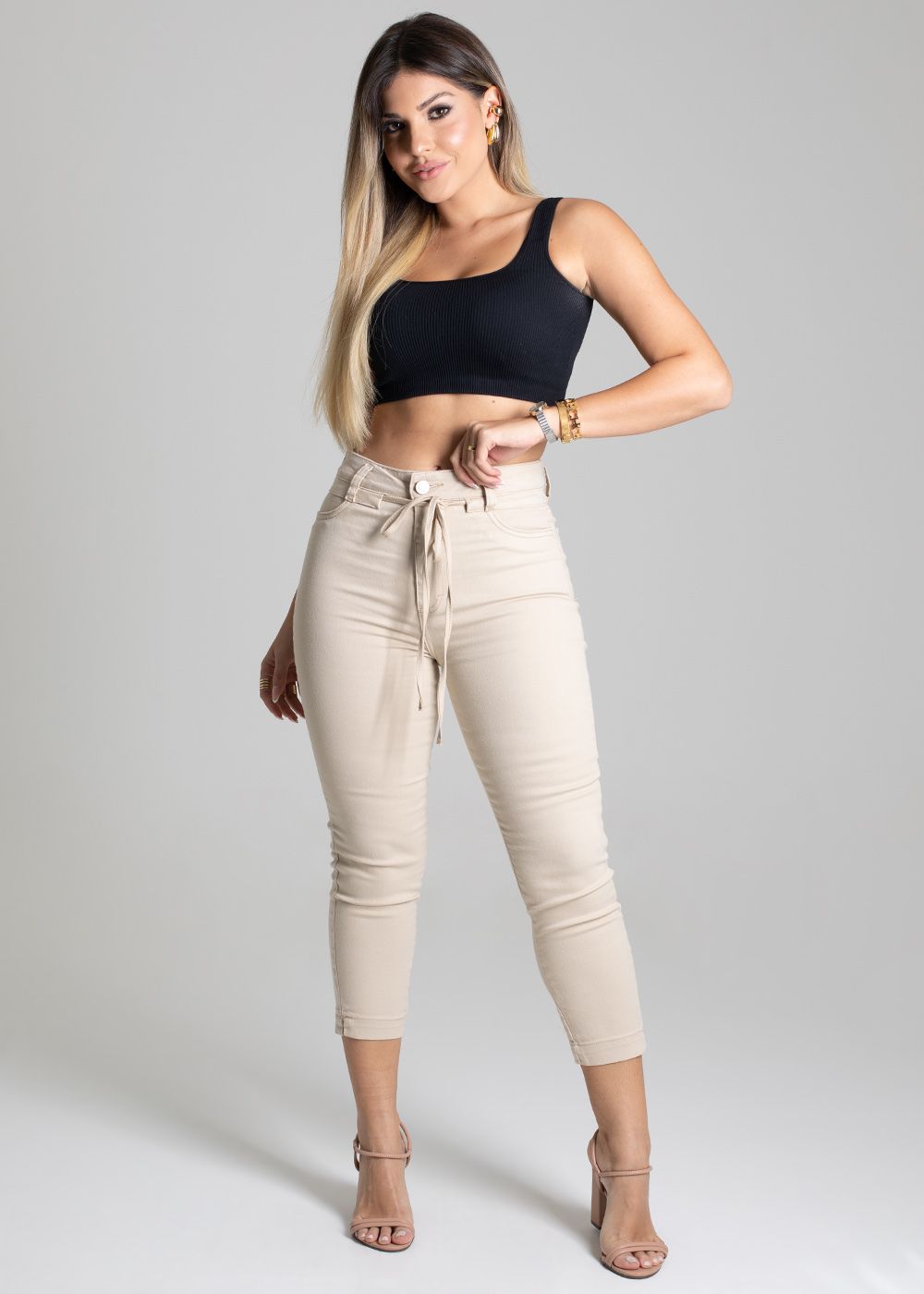 High-Waisted Cropped Twill Pants with Functional Pockets