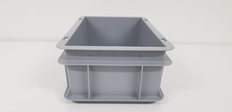 Box 300 × 200 × 120