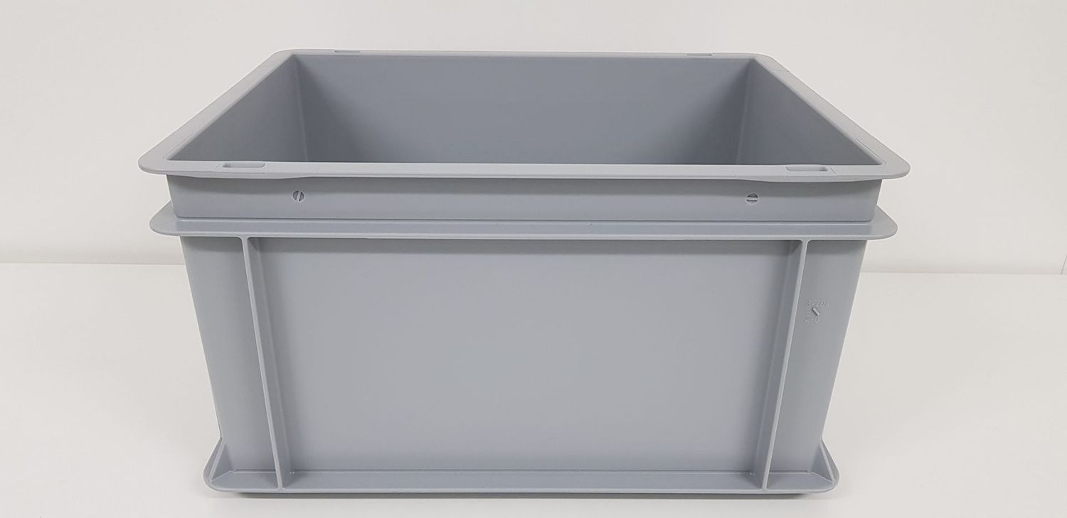 Box 400 × 300 × 220