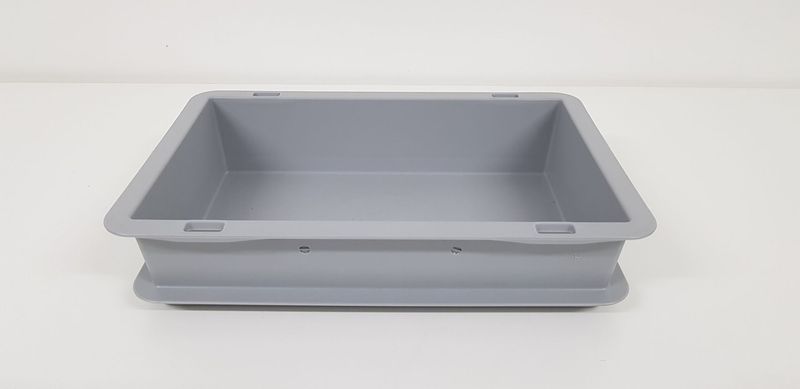 Box 300 × 200 × 65