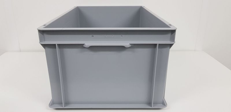 Box 600 × 400 × 280