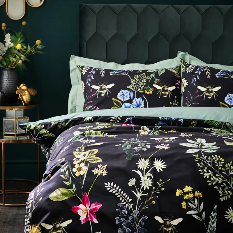 Midnight Bee Floral Velvet Duvet Cover Set Black