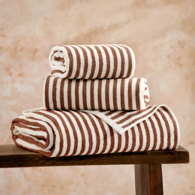 100% Cotton Hebden Design 3 Piece Towel Bale - Pecan