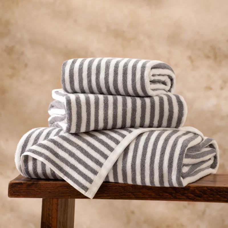 100% Cotton Hebden Design 3 Piece Towel Bale - Grey