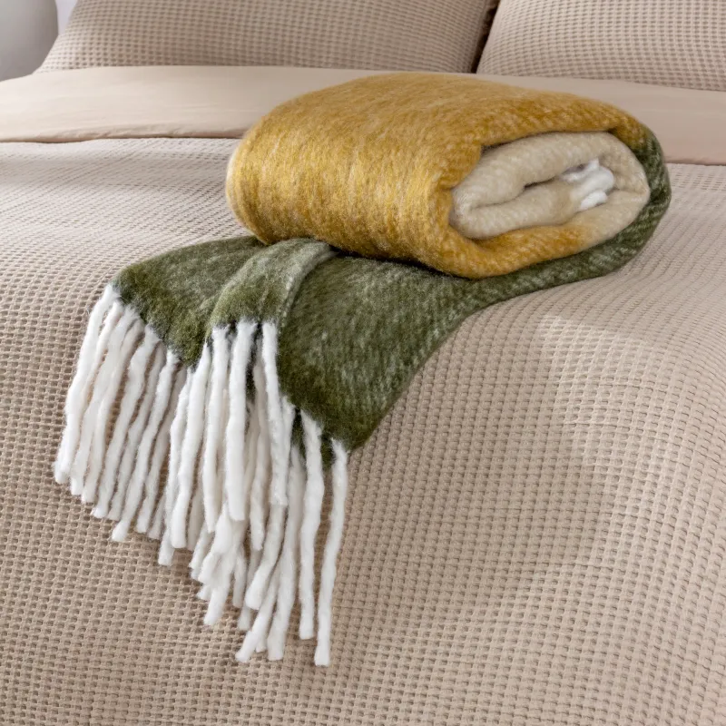 Rawton Woodland Fleece Throw Natural/Moss
