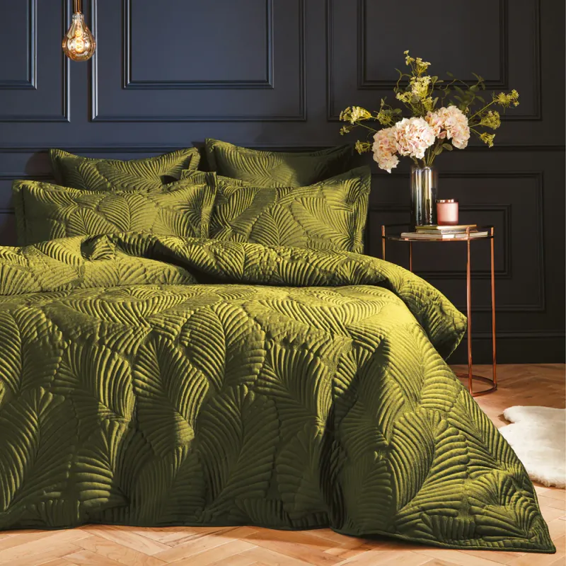 Palmeria Quilted Velvet Duvet Cover Set Moss