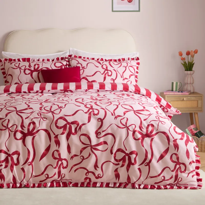 La Vie En Bows Reversible Duvet Cover Set Pink/Red