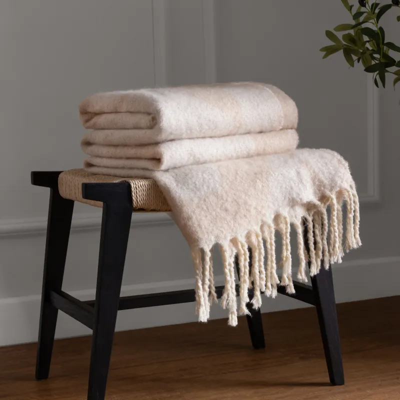 Meta Throw Dusk Natural