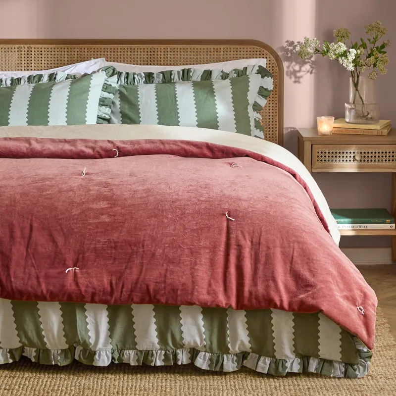 Edie 100% Cotton Velvet Bedspread Rose