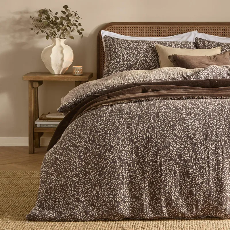 Perrie Leaf Muslin 100% Cotton Duvet Cover Set Chocolat