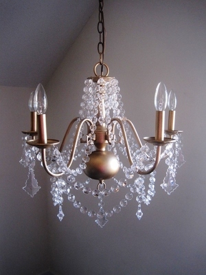 Electric Chandelier The Vintage Glam