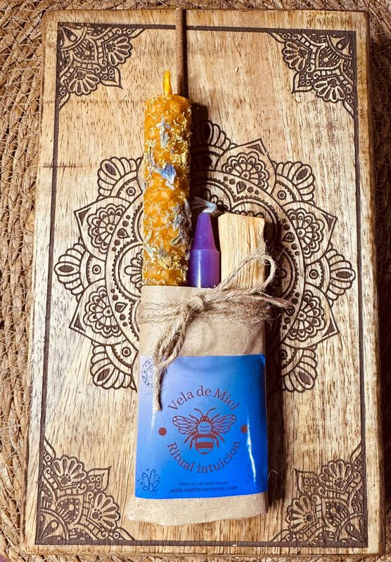 Ritual vela de miel herbolea ritualizada para potenciar la intuición o la calma