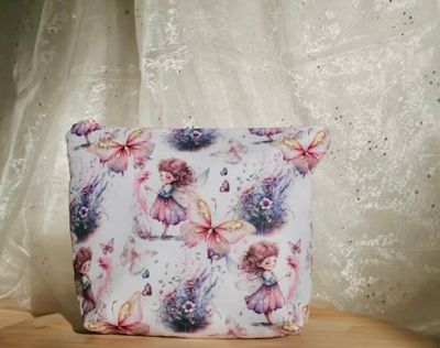 FÉE AU PAPILLON