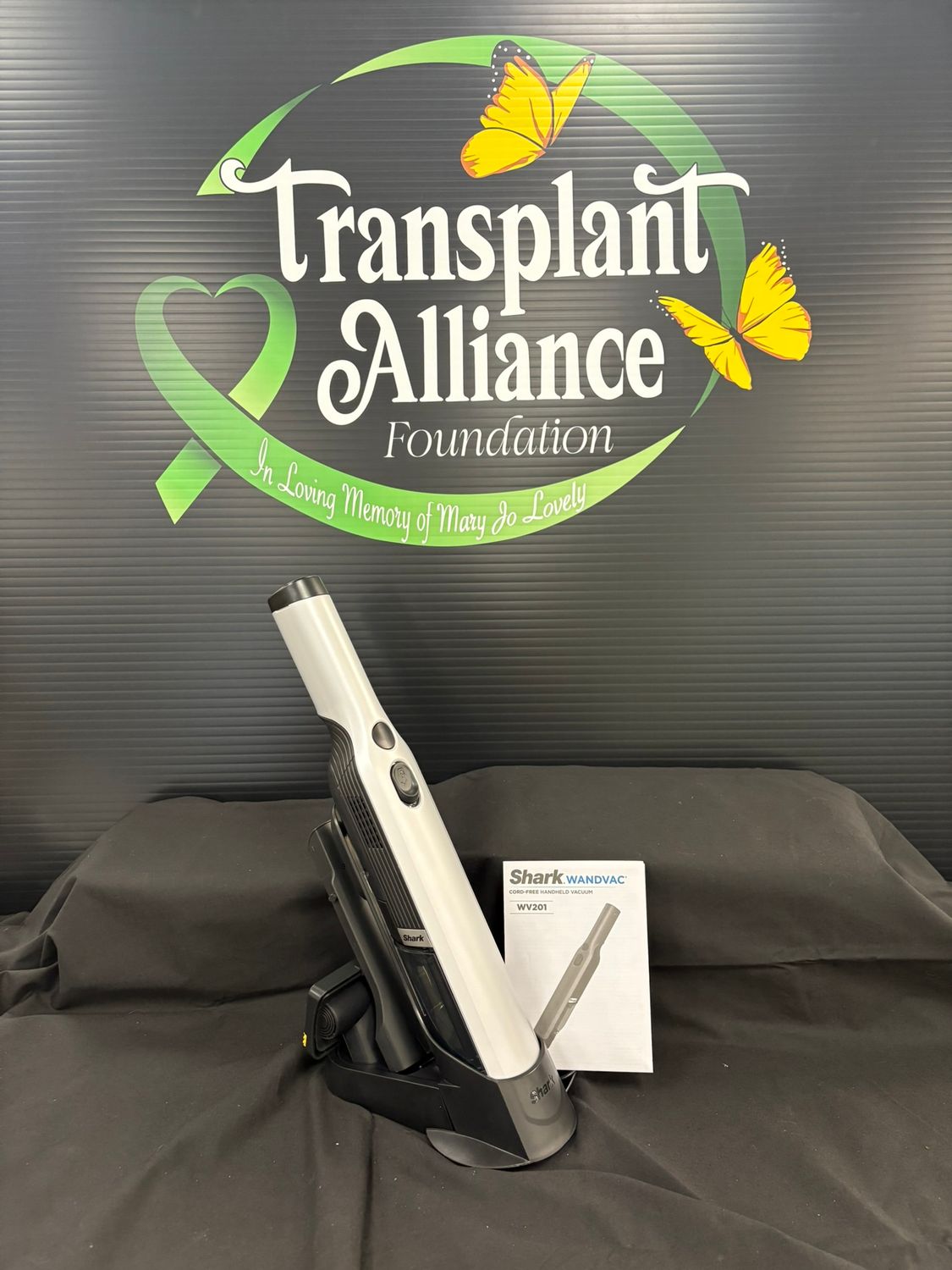 Day #18: Shark WandVac Cordless Handheld Vacuum ⚡🐾