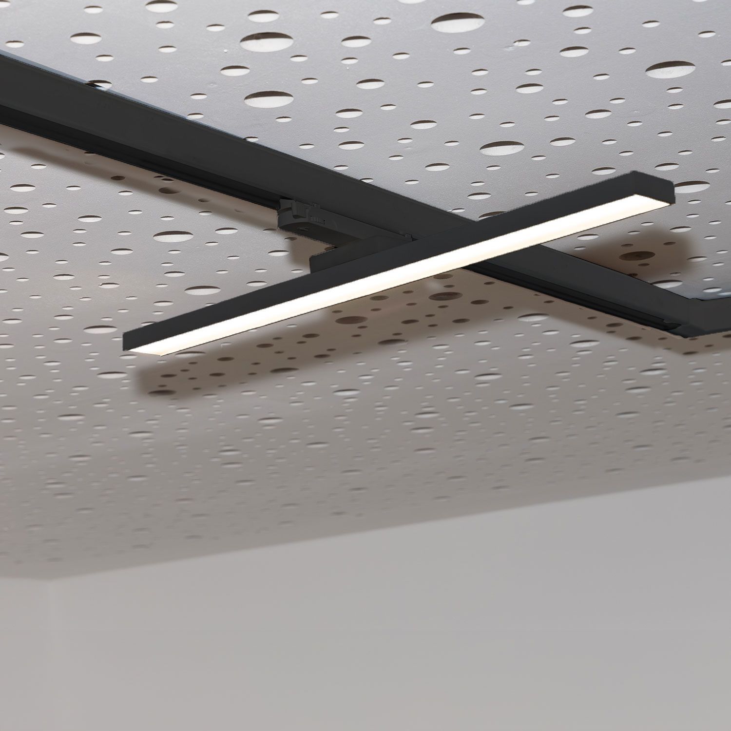 3-PH Linearleuchte prismatisch, 60cm, 32W, schwarz, 3000|3500|4000K, CRI90, dimmbar