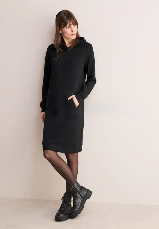 Robe à capuche noir