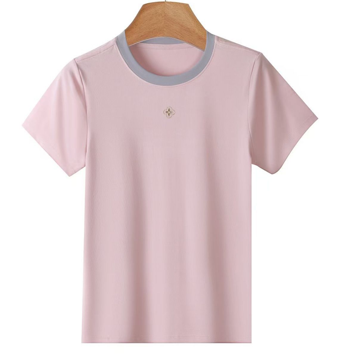 Pink round-neck short-sleeved T-shirt