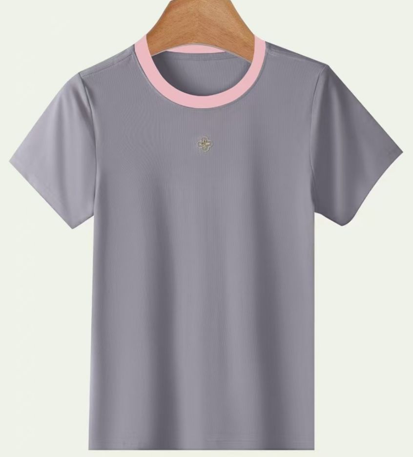 Soft cotton gray short-sleeved T-shirt