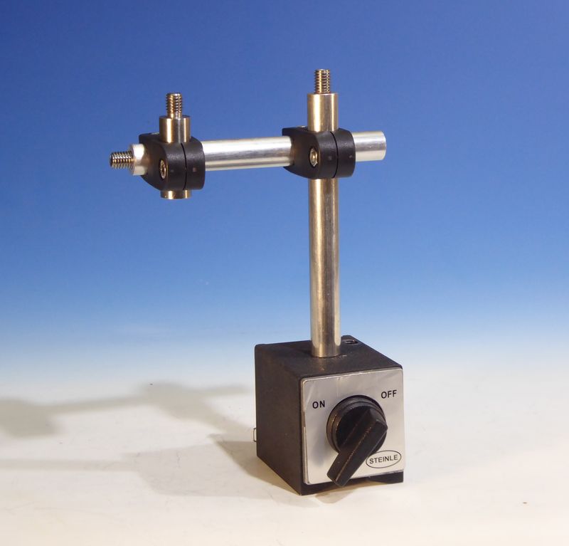 Düsenhalter mit Stabelementen und Schaltmagnet