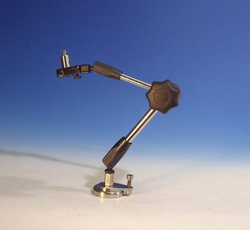 Düsenhalter mit Knickarm und Topfmagnet