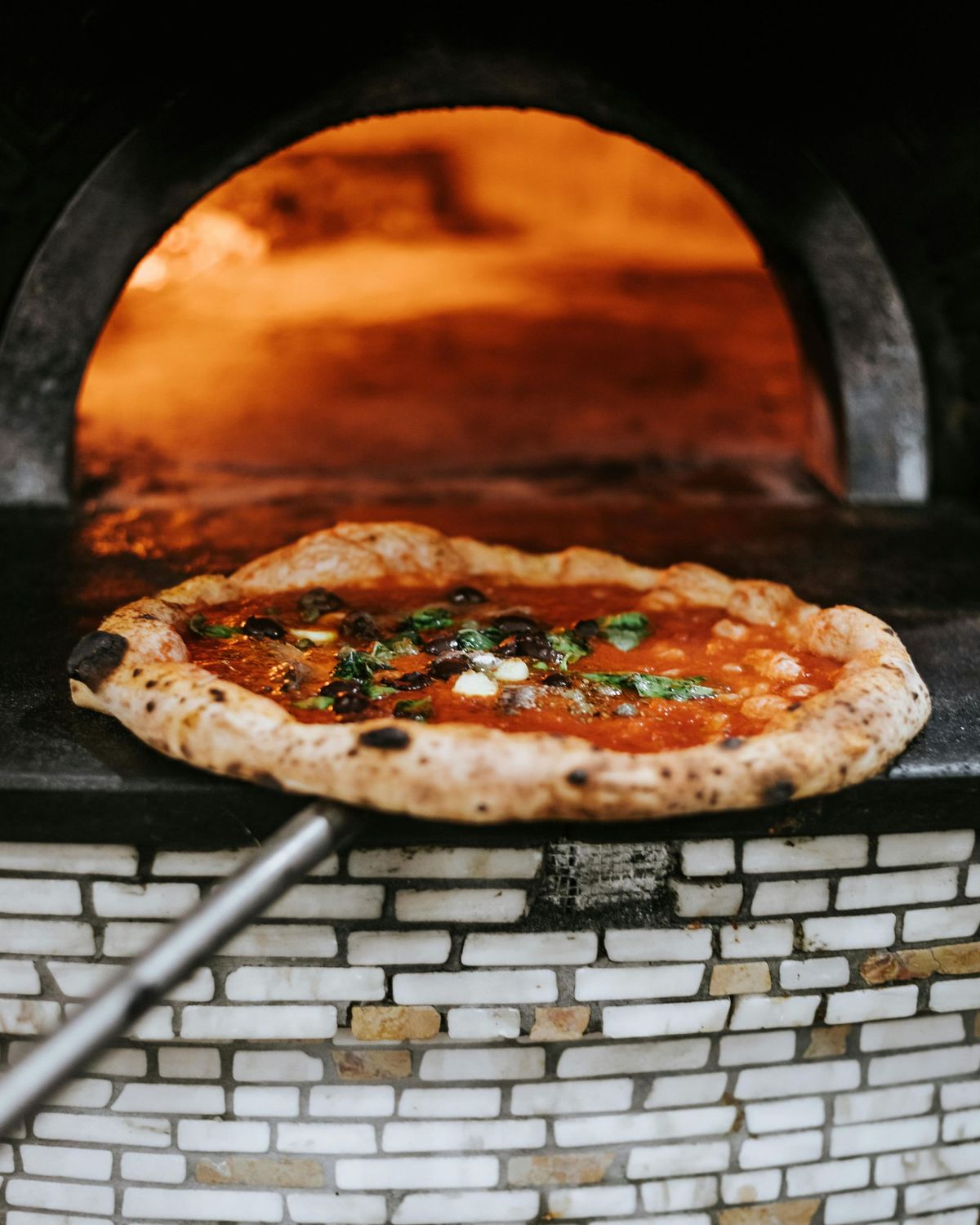 Campania Pizza (Cheese, Ground Beef, Capsicum)