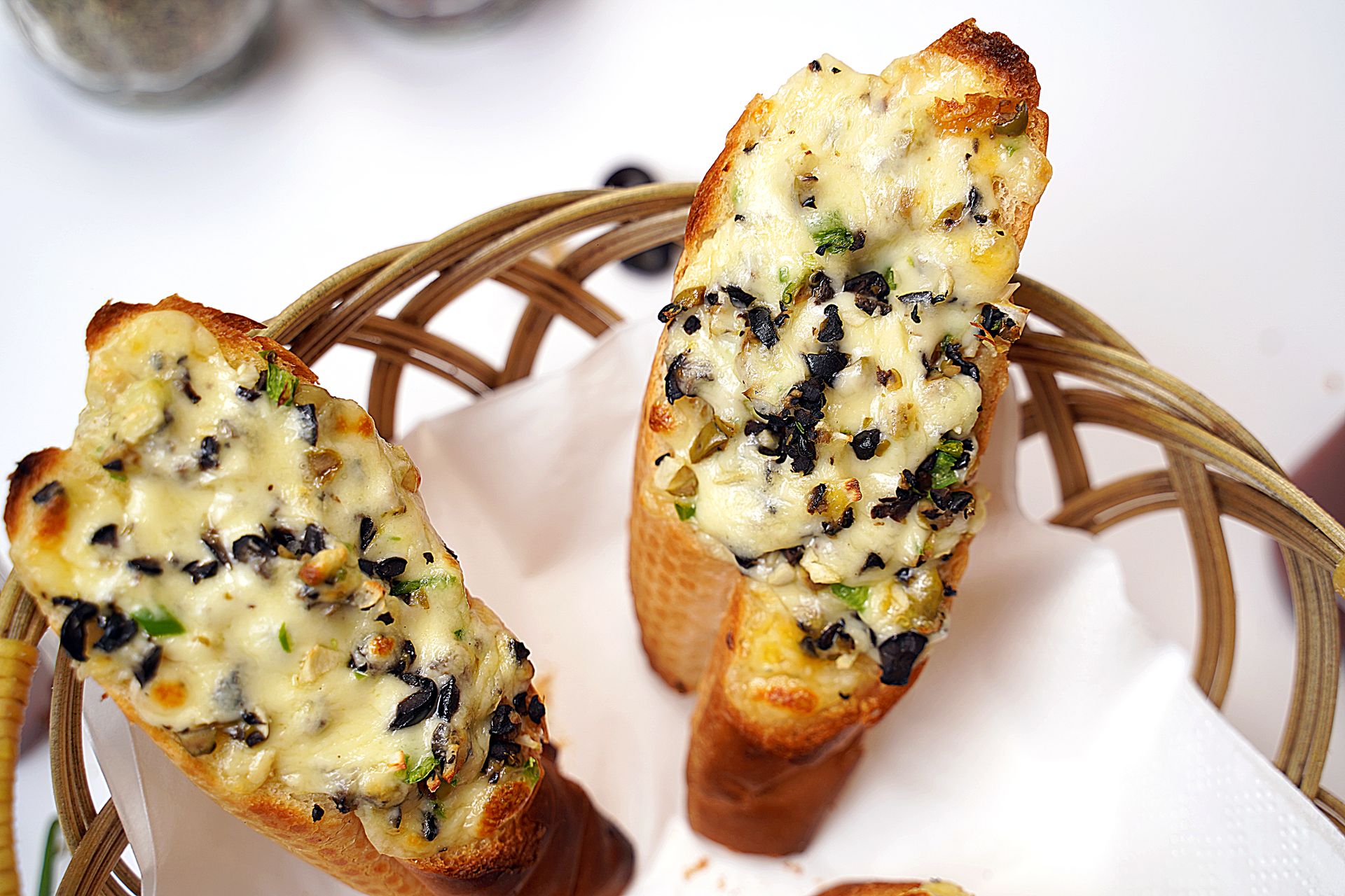 Garlic Bread (With Cheese)