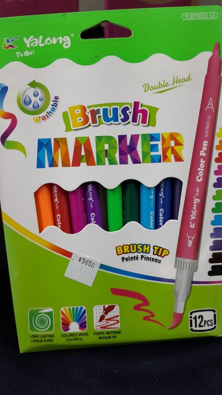 MARCADORES TIPO PINCEL DE
COLORES YALONG