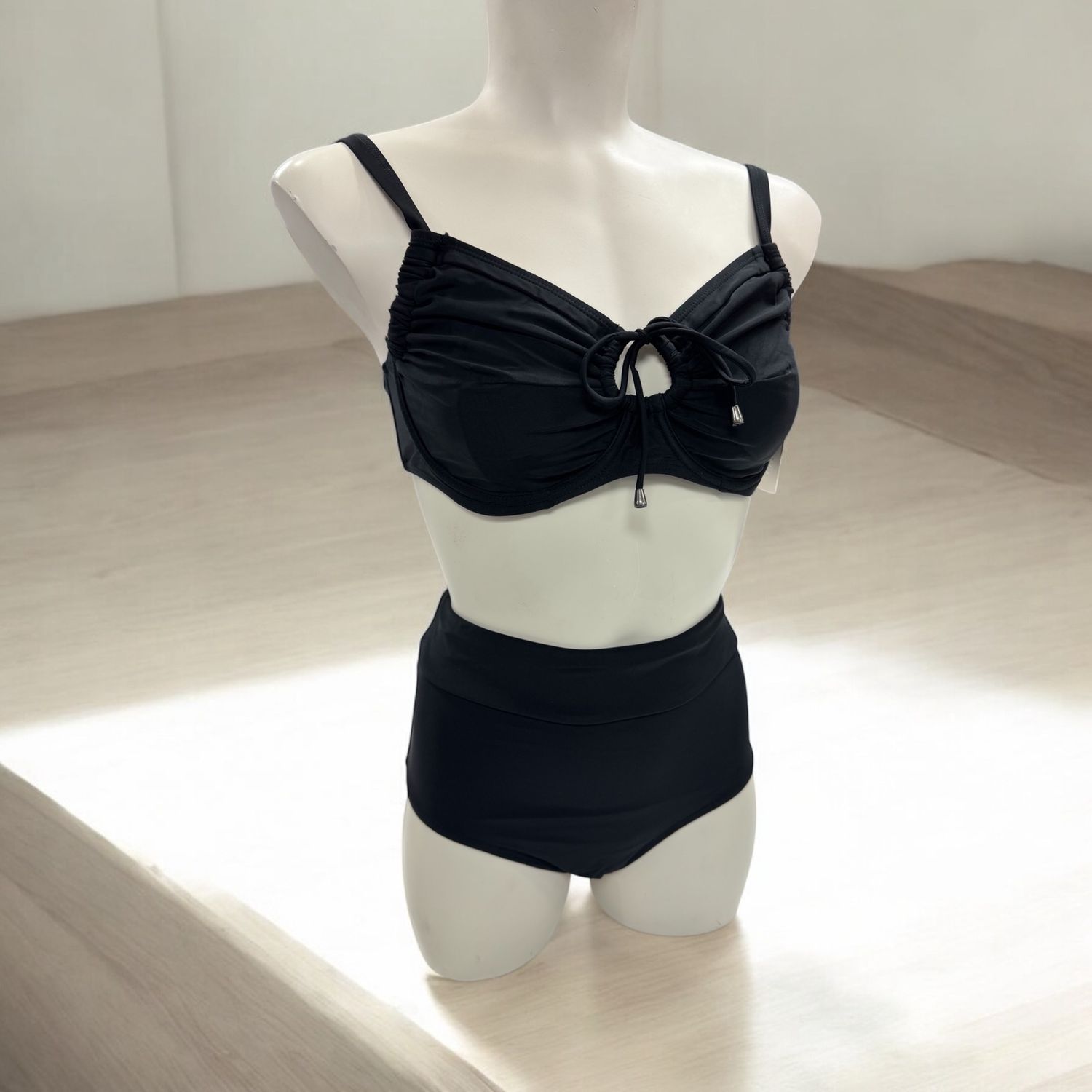 Haut de bikini, cerceau Bonnet D/DD - The Black