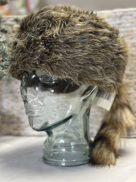 Coonskin Caps, Size: S