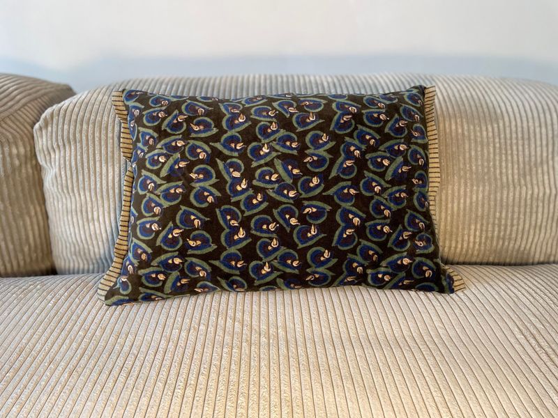 Artdeco kussen 35x50 cm Olijf