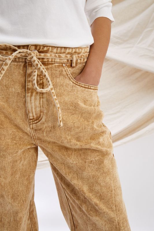 Kerry Mid Waist Jeans