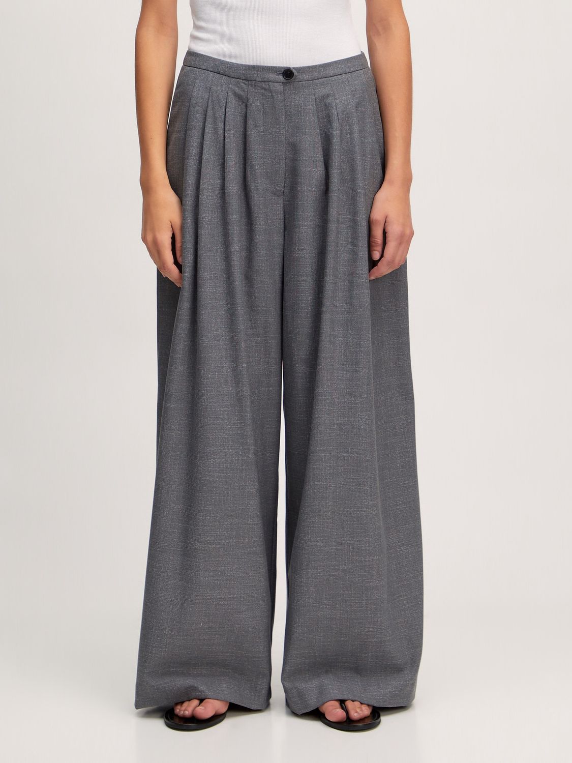 Sandy trousers