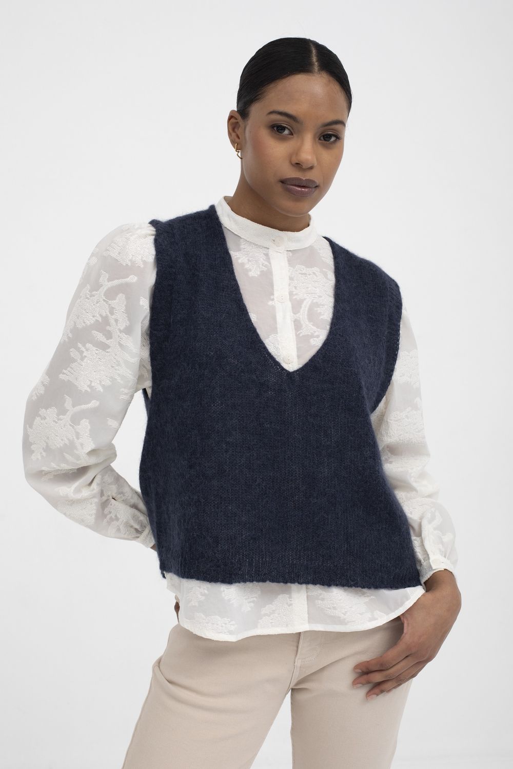 Prati vest