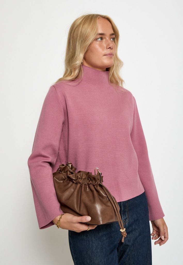 Lupi high neck pullover
