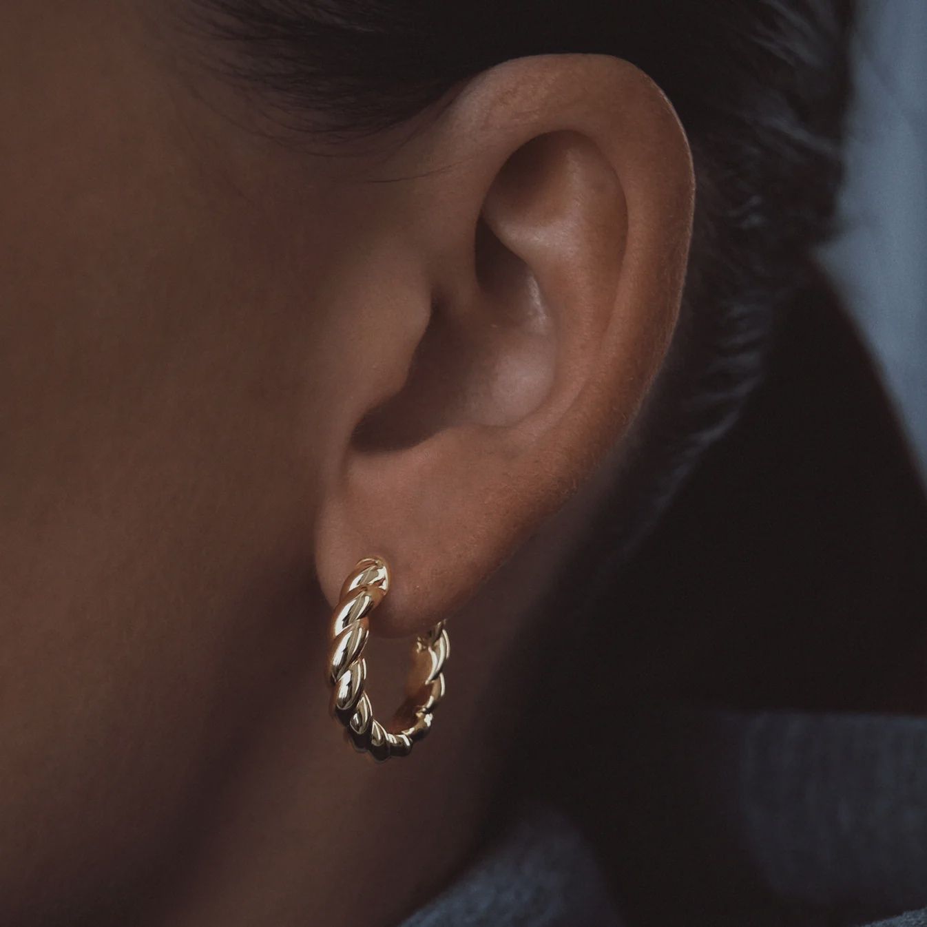 Swirl kos earring - Gold