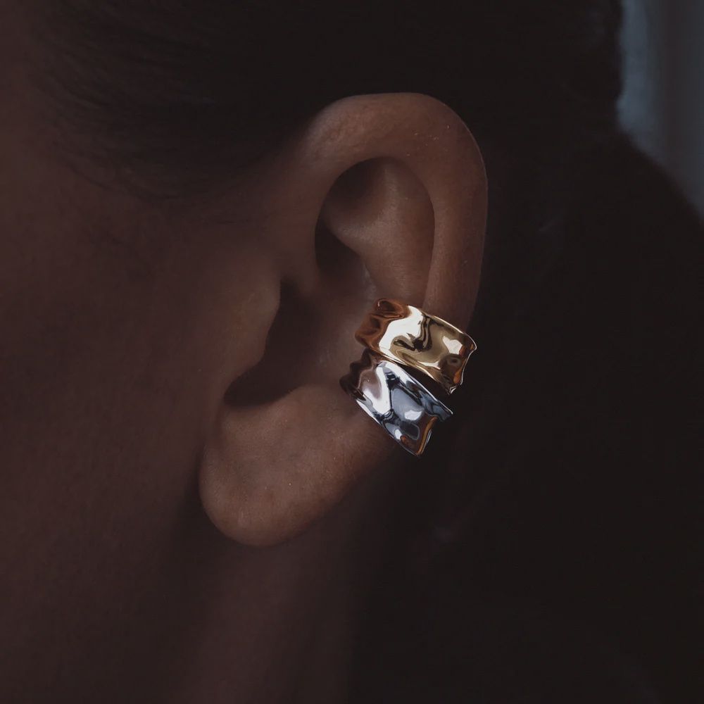 Molten ara small earcuff