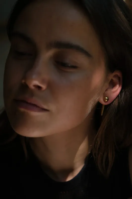 Conflicting earrings