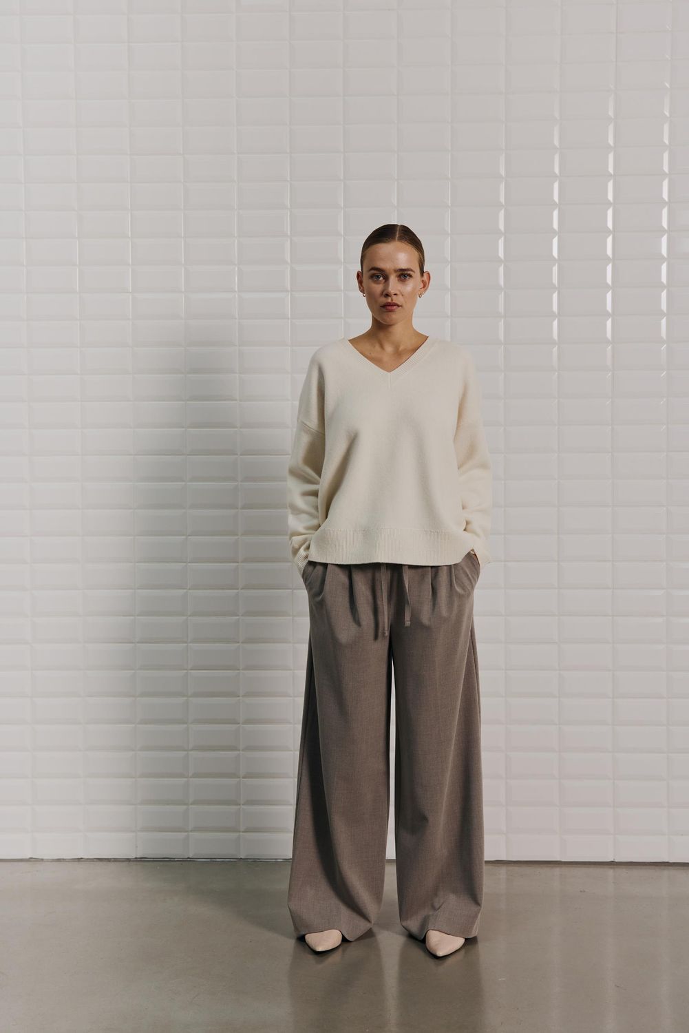 Cooper V-neck pullover