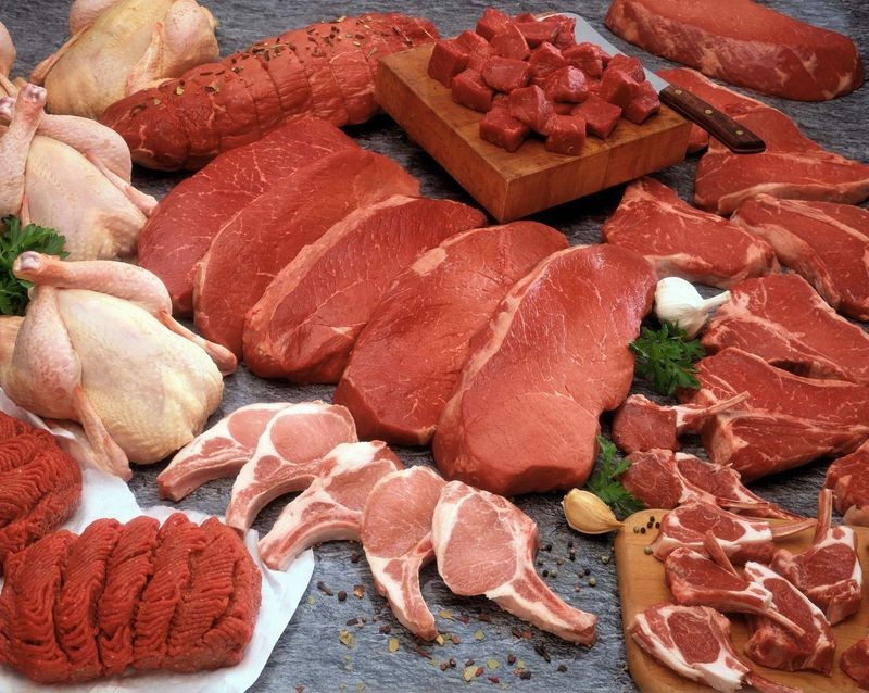 VIANDES OU AUTRES PRODUITS ANIMALES DE FERME OU SAUVAGE (Achat minimum de 50 tonnes)