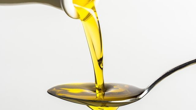 HUILES ET AUTRES PRODUITS NUTRITIONNELS OU COSMETIQUES (Achat minimum de 50 tonnes)