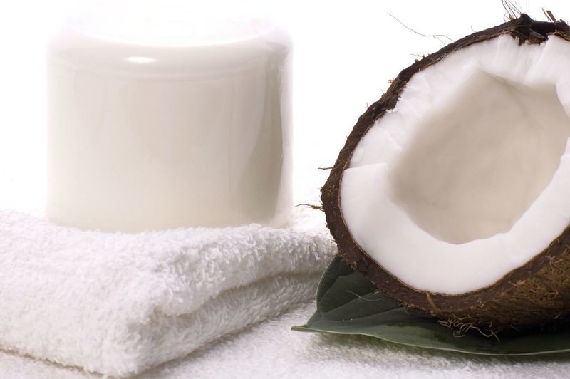 NOIX DE COCO ET AUTRES PRODUITS NUTRITIONNELS OU COSMETIQUES (Achat minimum de 50 tonnes)