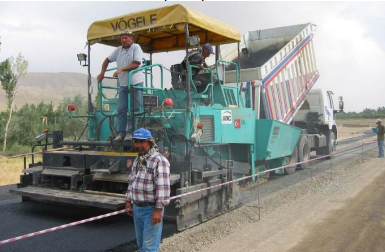 ASPHALT PAVER