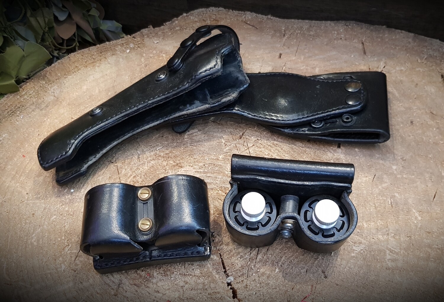 Taurus LBR Leather Holster & Speed Loaders