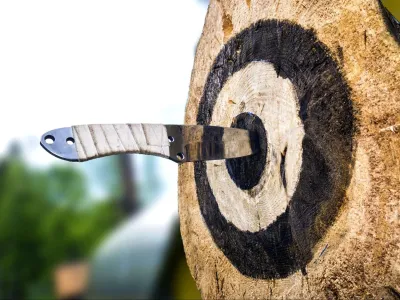 Throwing Cutlery