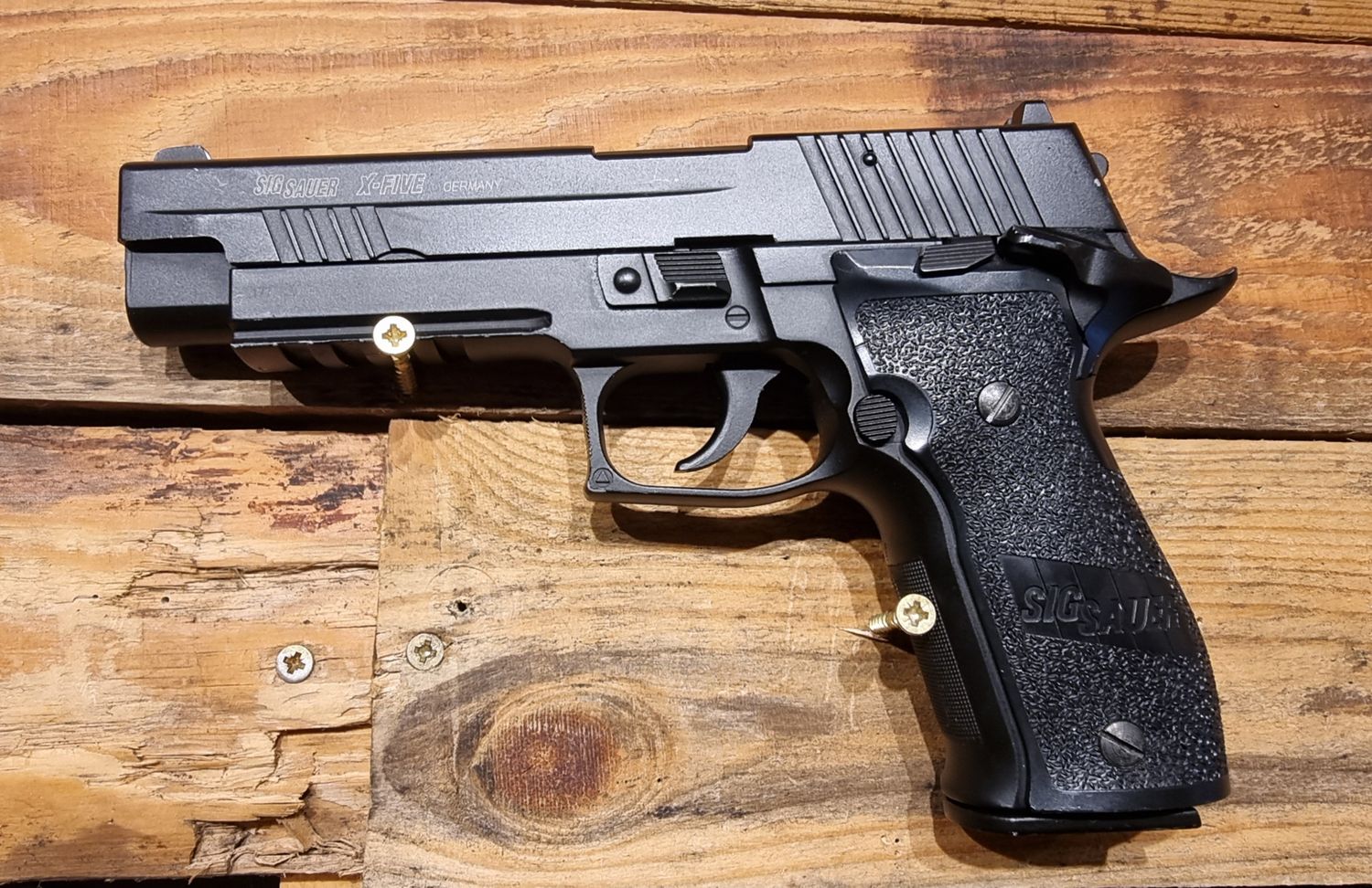 S/H Sig Sauer P226 4.5mm BB Blowback Pistol
