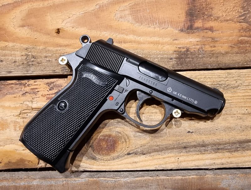 S/H Umarex Walther PPK 4.5mm BB Air Pistol