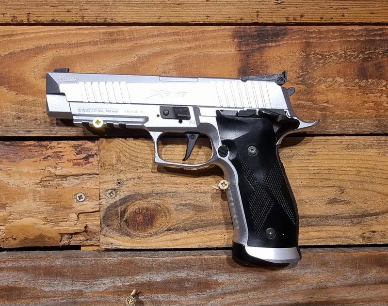 S/H Sig Sauer Xfive .177 Pellet Air Pistol